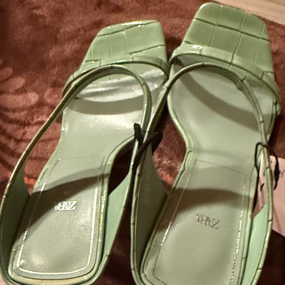Zara Light Green Textured Heels - Picture 8 of 10